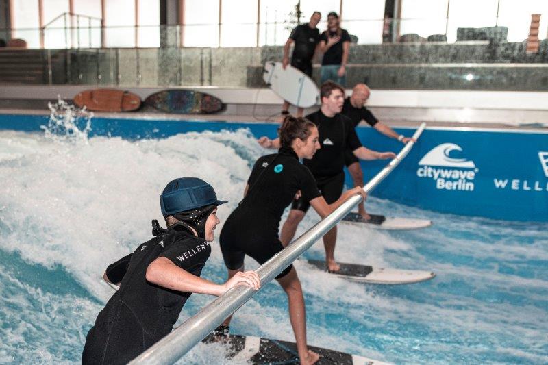 Surfkurs 1 Credit Theresa Lange Wellenwerk
