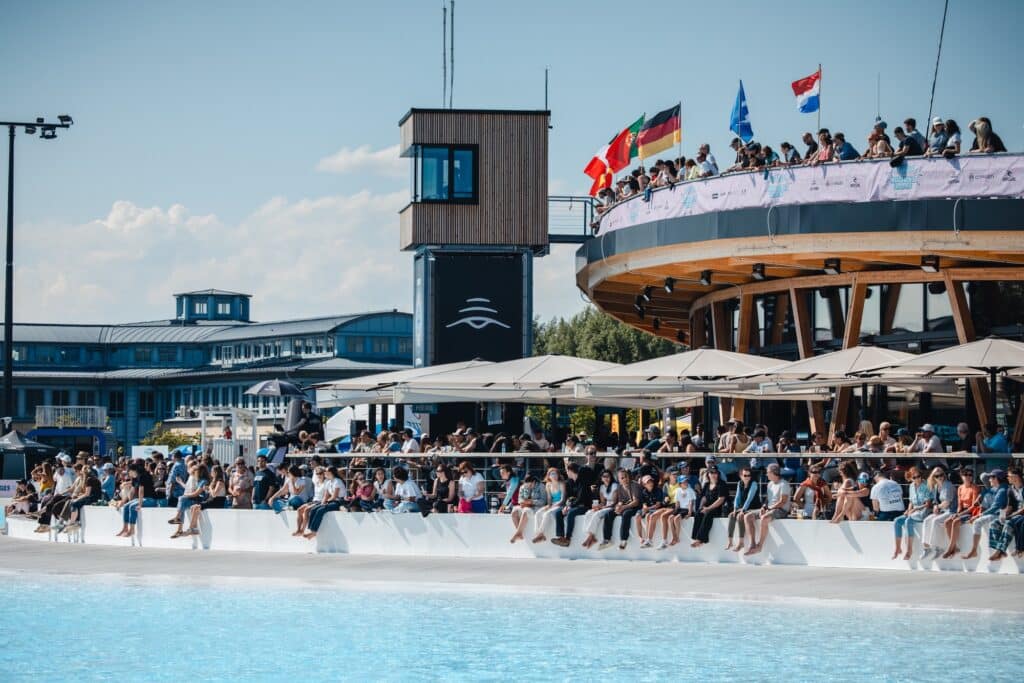 20A0063 Surftown Kopie